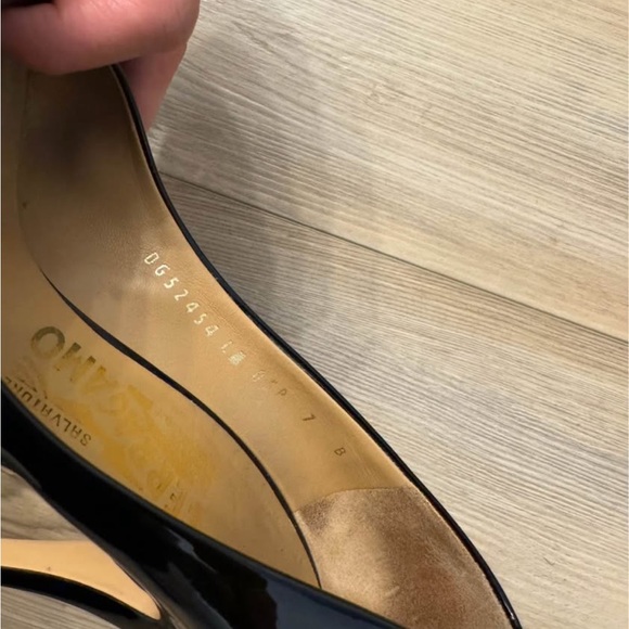 Salvatore Ferragamo Black Patent Pumps with Grosgrain Bow and Gold Plaque - Picture 6 of 6